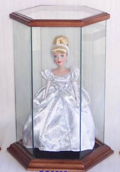 How To Display Collectible Dolls