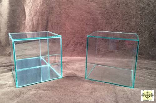    Display Cases -  Glass Cube Cases