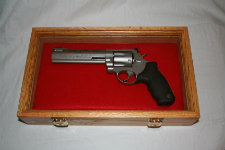 Pistol Display Case - 9" x 16"